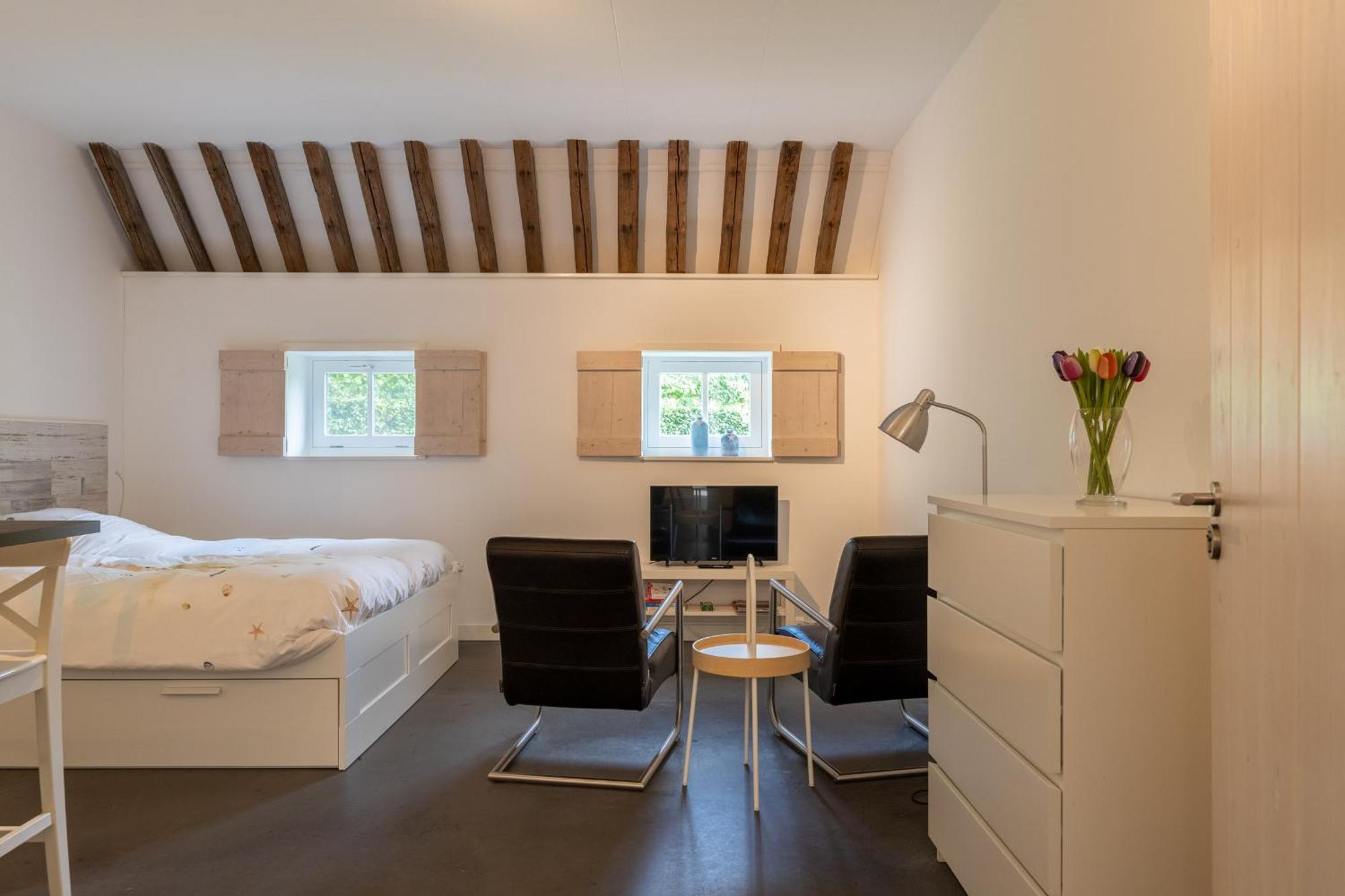 Gaast Iselmarpleats Comfortabele Studio Met Badkamer מראה חיצוני תמונה